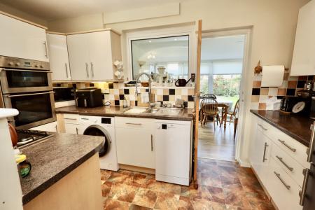Kitchen diner