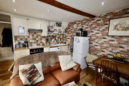 Kitchen / dining roo