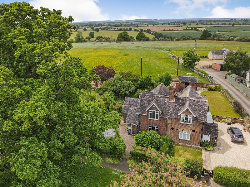 2 bedroom Semi Detached House for sale in Shipston on Stour