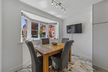 KITCHEN DINING ROOM