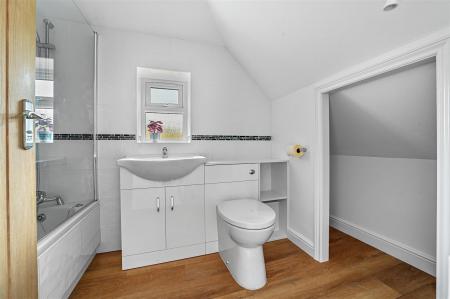 En-Suite 1