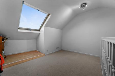 LOFT ROOM