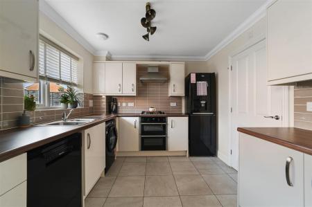 KITCHEN DINING ROOM