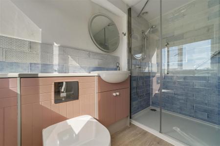 Ensuite Shower Room