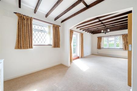 LIVING DINING ROOM
