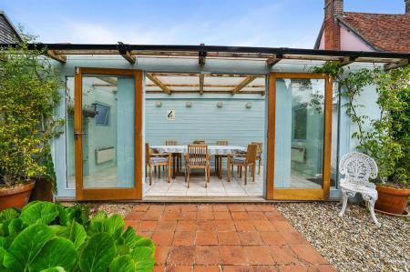 Summer hOuse