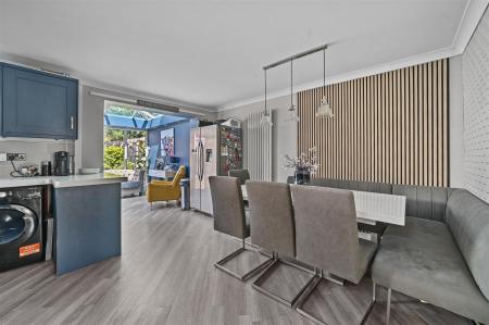 KITCHEN DINING ROOM