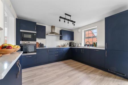 KITCHEN DINING ROOM