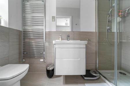EN-SUITE TO BEDROOM TWO