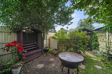 GARDEN
