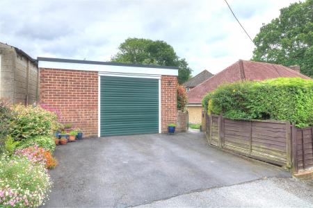 Howard Close 1 030624 Garage.jpg