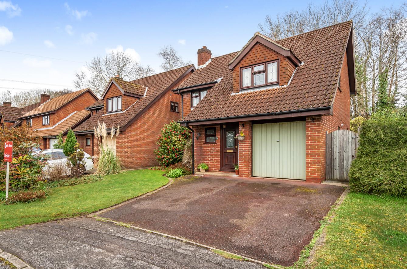 4 bedroom Detached House for sale in Eastleigh