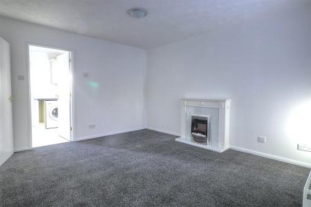Honeysuckle Way 12 Sitt Rm 1.jpg