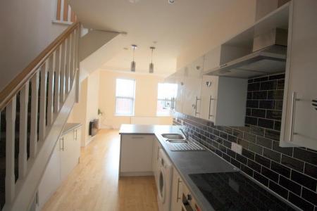 Lounge Open/Fitted Kitchen
