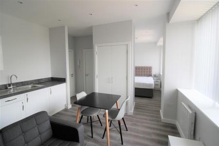 lounge kitchen 1.jpg