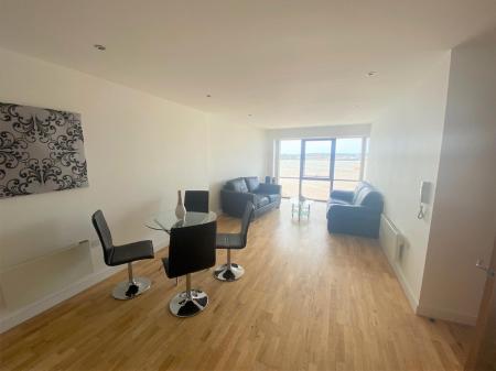 Lounge/ Kitchen