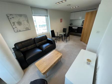 Open Plan Lounge Kitchen