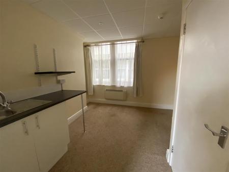 Kitchen Lounge