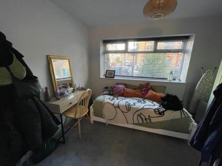 2 131 2nd bedroom.jpg