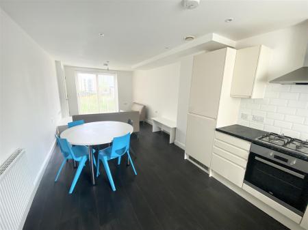 Open Plan Lounge Kitchen