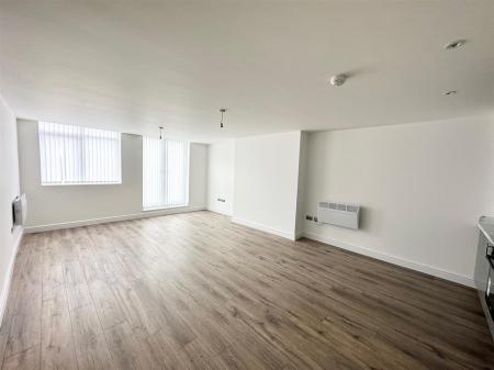 Open Plan Lounge Kitchen