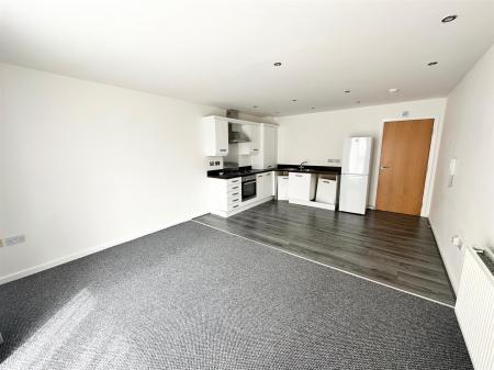 Lounge / Kitchen