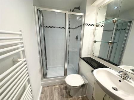 Ensuite Shower Room