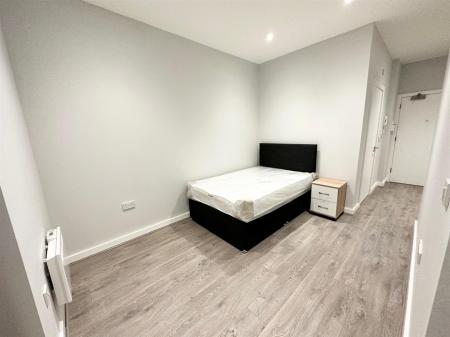 Plus Room