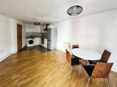 Lounge Kitchen
