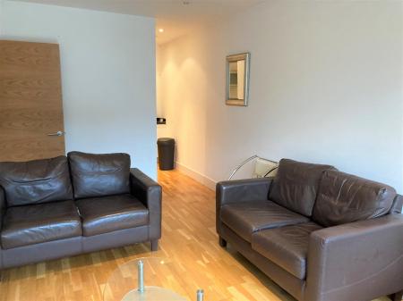 Open Plan Lounge Kitchen