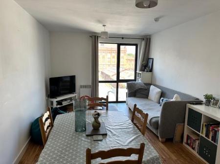 Open Plan Lounge Kitchen