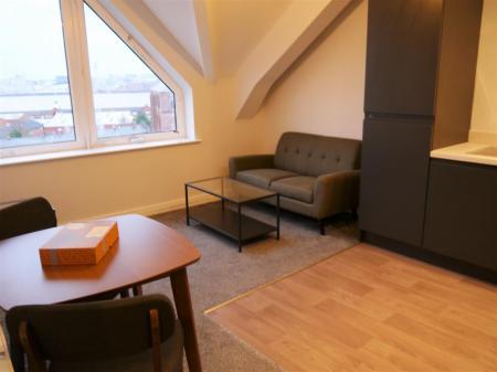 Open Plan Lounge / Kitchen