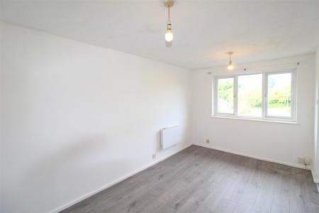 Bedroom/living room