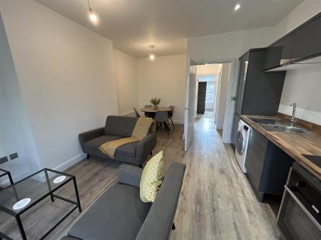 Lounge /Kitchen