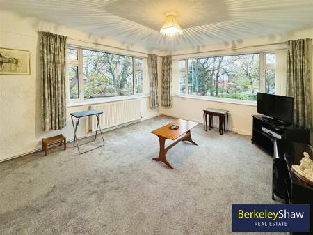 Living room (2)