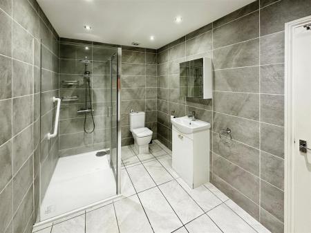 Ensuite Shower Room