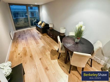 Open Plan Lounge Kitchen