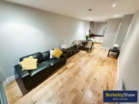 Open Plan Lounge Kitchen