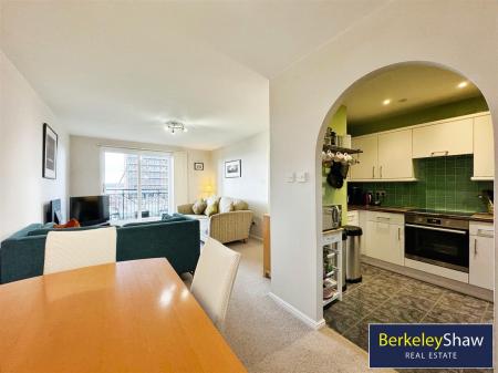 Dining area to living space