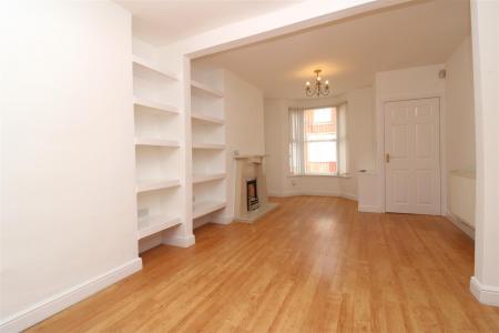 Through Lounge Diner