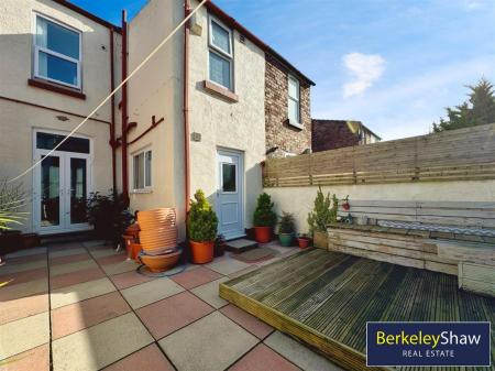 Rear yard (2)