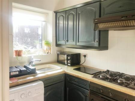 b2f51ac1-kitchen.jpg
