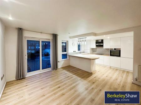 Open Plan Lounge Kitchen