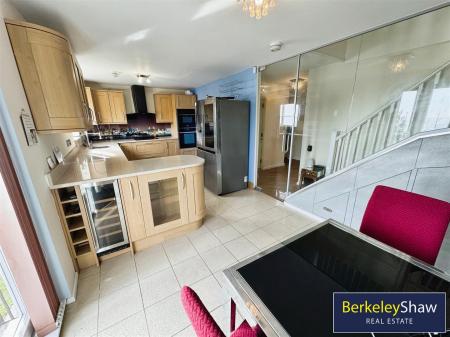 Kitchen diner (3)