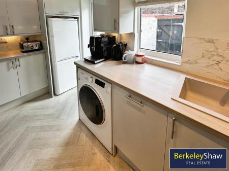 Kitchen (2)