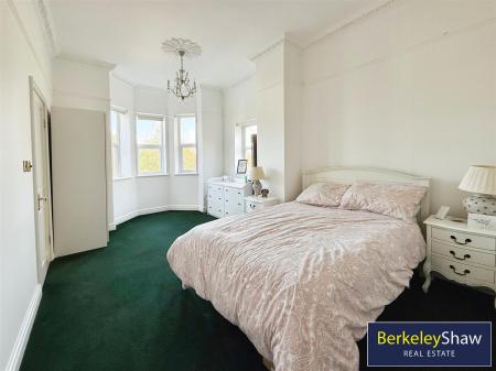 Bedroom 3 (En-suite)