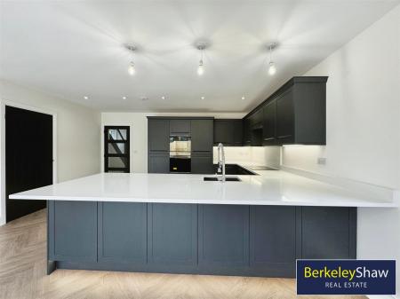 Kitchen (2)