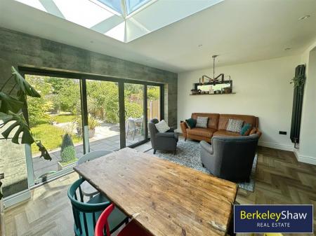 Open Plan Kitchen and Living Areaa