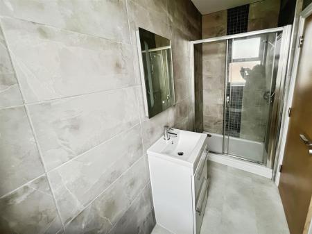 Ensuite Shower Room