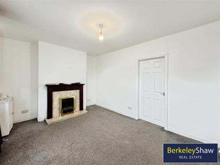 Living room (2)